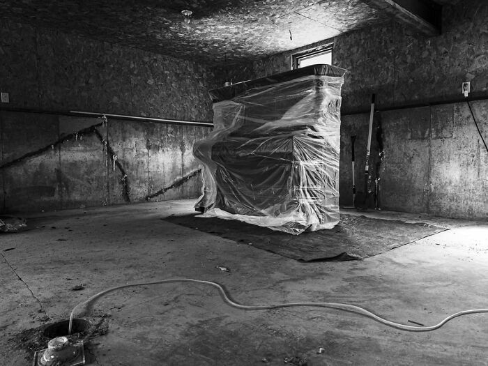 &ldquo;$1,000 In Equipment Wasted&rdquo;: 69 Places That Were Once Filled With Life But Have Since Been Abandoned