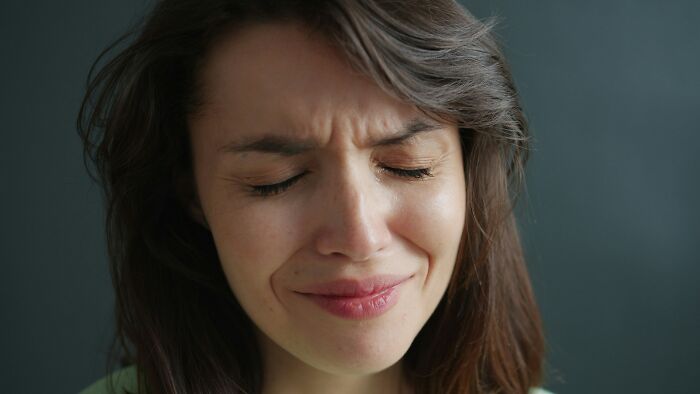 Your Brain Can’t Tell Joy From Grief: 10 Reasons For Happy Tears