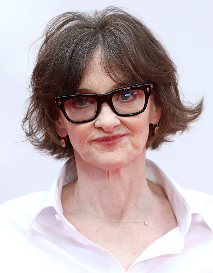 Joan Cusack Leaves Fans Stunned As She Makes First Red Carpet Appearance In 11 Years With ‘Toy Story’ Stars Joan Cusack Leaves Fans Stunned As She Makes First Red Carpet Appearance In 11 Years With ‘Toy Story’ Stars