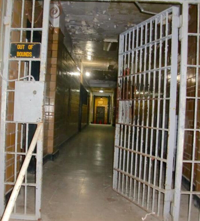 The Backrooms Are Filled With Creepy Liminal Spaces And Horrifying Creatures, Here Are 50 Of The First Levels