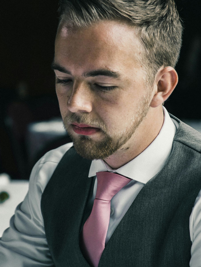 “She Couldn’t Even Drink Yet”: Wedding Photogs Recall 36 Couples That Were Headed For Divorce From The Start “She Couldn’t Even Drink Yet”: Wedding Photogs Recall 36 Couples That Were Headed For Divorce From The Start