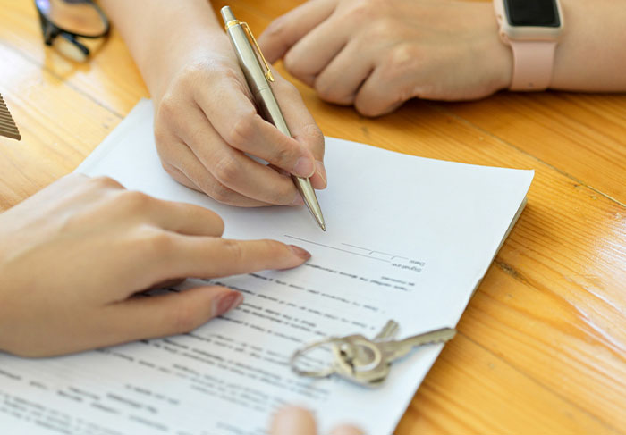 61 People Recall The Worst Landlords That Deserve A Special Place In Hell