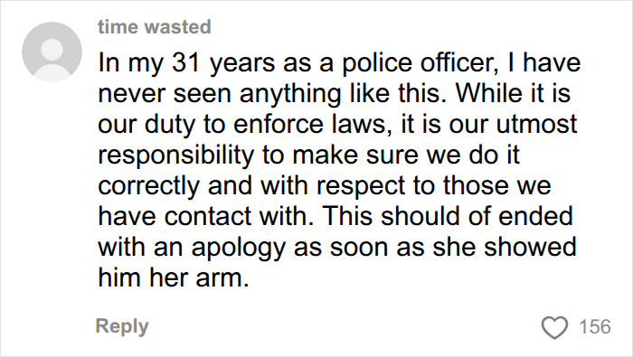 Woman With No Right Hand Speaks Out After She Was Ticketed For Using Her Phone With Her Right Hand Woman With No Right Hand Speaks Out After She Was Ticketed For Using Her Phone With Her Right Hand