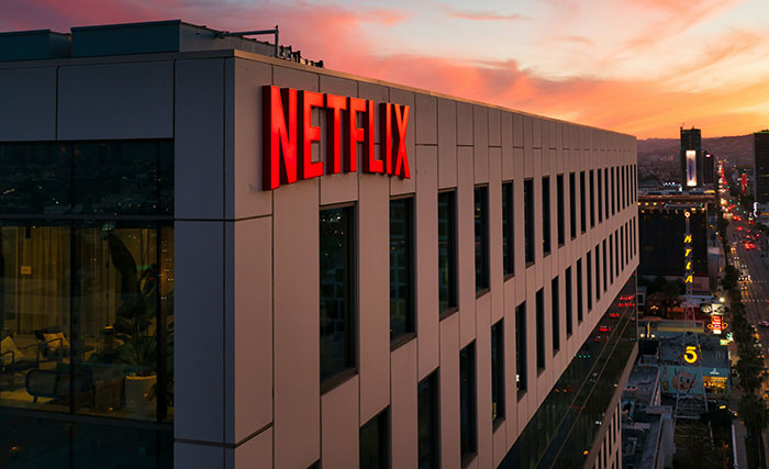 Keanu Reeves Faces Rare Backlash After Writing Letter In Support Of Netflix Fraudster Carl Rinsch Keanu Reeves Faces Rare Backlash After Writing Letter In Support Of Netflix Fraudster Carl Rinsch