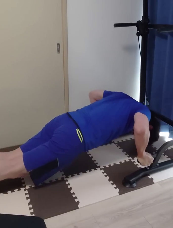 Japanese Man Does 100 Push-Ups, Squats, And Sit-Ups For Three Years, Now He&rsquo;s A Changed Man