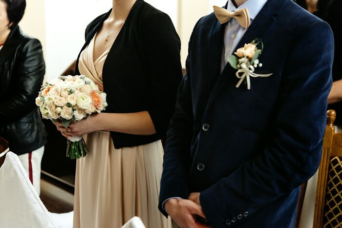 &ldquo;Perfect Mid-Sneeze Shot&rdquo;: 33 Of The Worst Moments Photographers Saw And Captured At Weddings