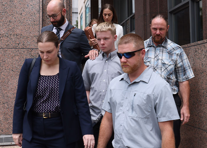 “Dangerous” Stepbrother Accused In Anna Kepner Cruise Ship Tragedy Walks Free While Chilling New Details Emerge “Dangerous” Stepbrother Accused In Anna Kepner Cruise Ship Tragedy Walks Free While Chilling New Details Emerge