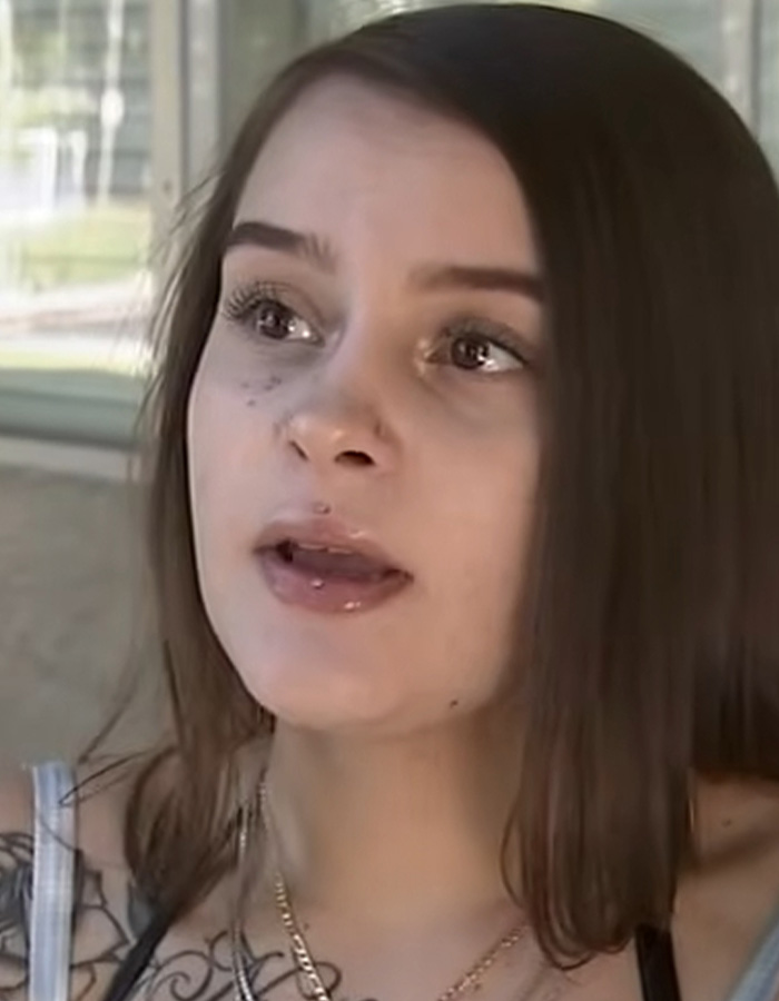 Female Cop Urged To Quit After Horrific Viral Footage Shows Her Brutally Beating High School Boy Female Cop Urged To Quit After Horrific Viral Footage Shows Her Brutally Beating High School Boy