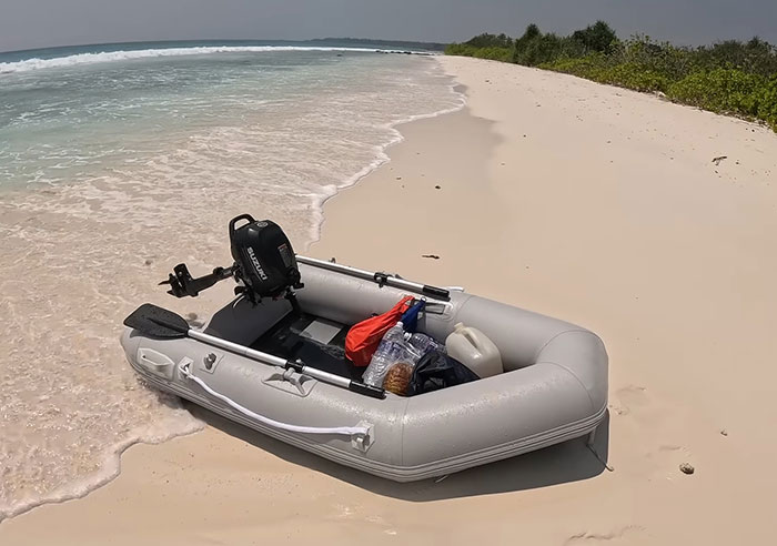 New Video Shows YouTuber’s Illegal And Dangerous Stunt On Island Home To The “World’s Most Isolated Tribe” New Video Shows YouTuber’s Illegal And Dangerous Stunt On Island Home To The “World’s Most Isolated Tribe”