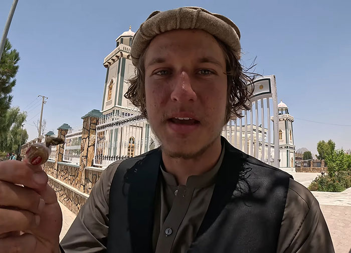 New Video Shows YouTuber’s Illegal And Dangerous Stunt On Island Home To The “World’s Most Isolated Tribe” New Video Shows YouTuber’s Illegal And Dangerous Stunt On Island Home To The “World’s Most Isolated Tribe”