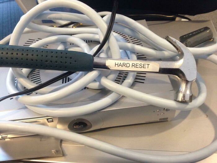 “Why Is This Here?”: 66 Things People Discovered Hidden In Plain Sight At Work “Why Is This Here?”: 66 Things People Discovered Hidden In Plain Sight At Work