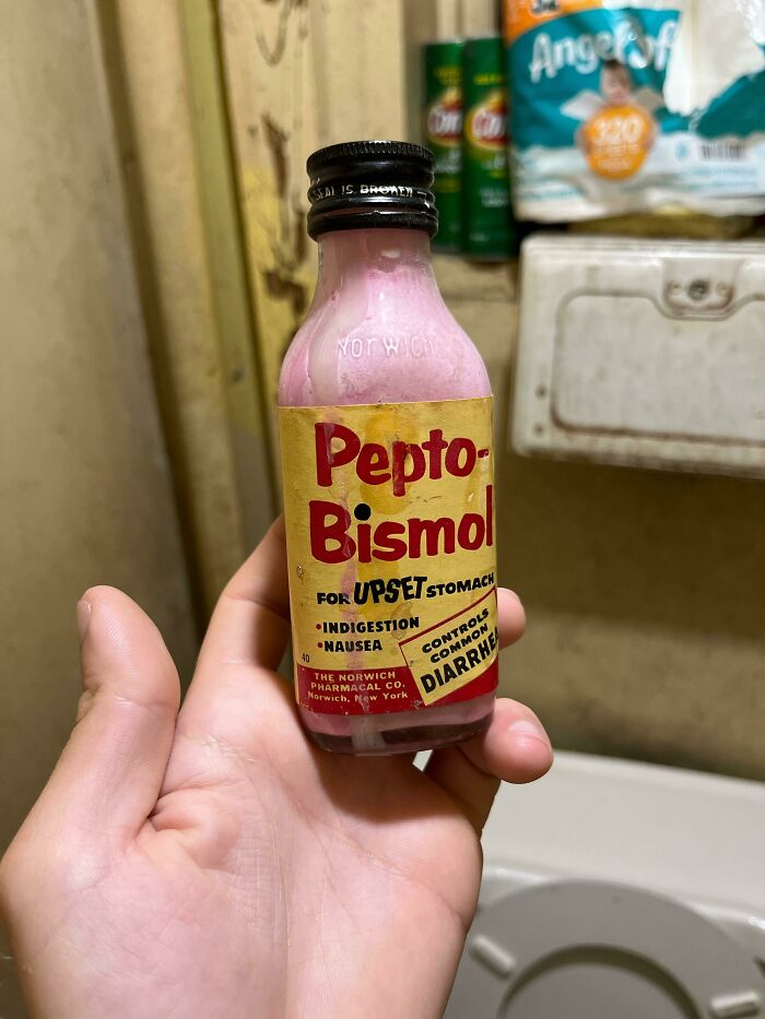 “Why Is This Here?”: 66 Things People Discovered Hidden In Plain Sight At Work “Why Is This Here?”: 66 Things People Discovered Hidden In Plain Sight At Work