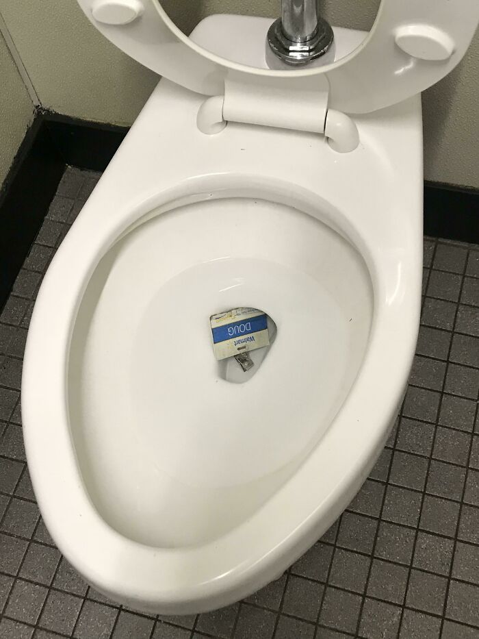 “Why Is This Here?”: 66 Things People Discovered Hidden In Plain Sight At Work “Why Is This Here?”: 66 Things People Discovered Hidden In Plain Sight At Work