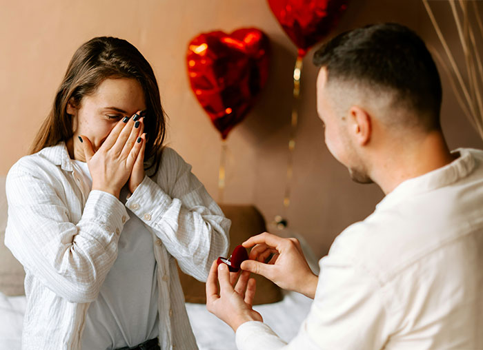 Woman Is Thrilled About Proposal Until One Message Completely Changes Everything