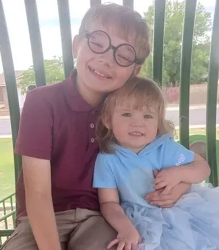 Family Tragedy Unfolds As Mom Ends Her Children’s Lives Then Her Own After Attacking Woman And Husband At Bar Family Tragedy Unfolds As Mom Ends Her Children’s Lives Then Her Own After Attacking Woman And Husband At Bar