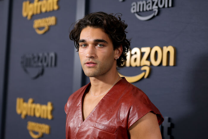 “He Was So Boring”: Fans Show No Mercy Over ‘Off Campus’ Star’s Sudden Exit “He Was So Boring”: Fans Show No Mercy Over ‘Off Campus’ Star’s Sudden Exit