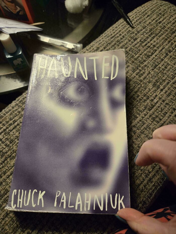 59 Terrible Book Covers That Somehow Made People Want To Read The Book (New Pics)