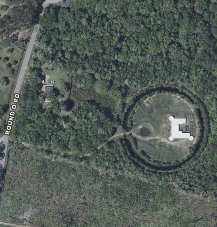 61 Bizarre And Funny Snapshots Found On Google Maps (New Pics)