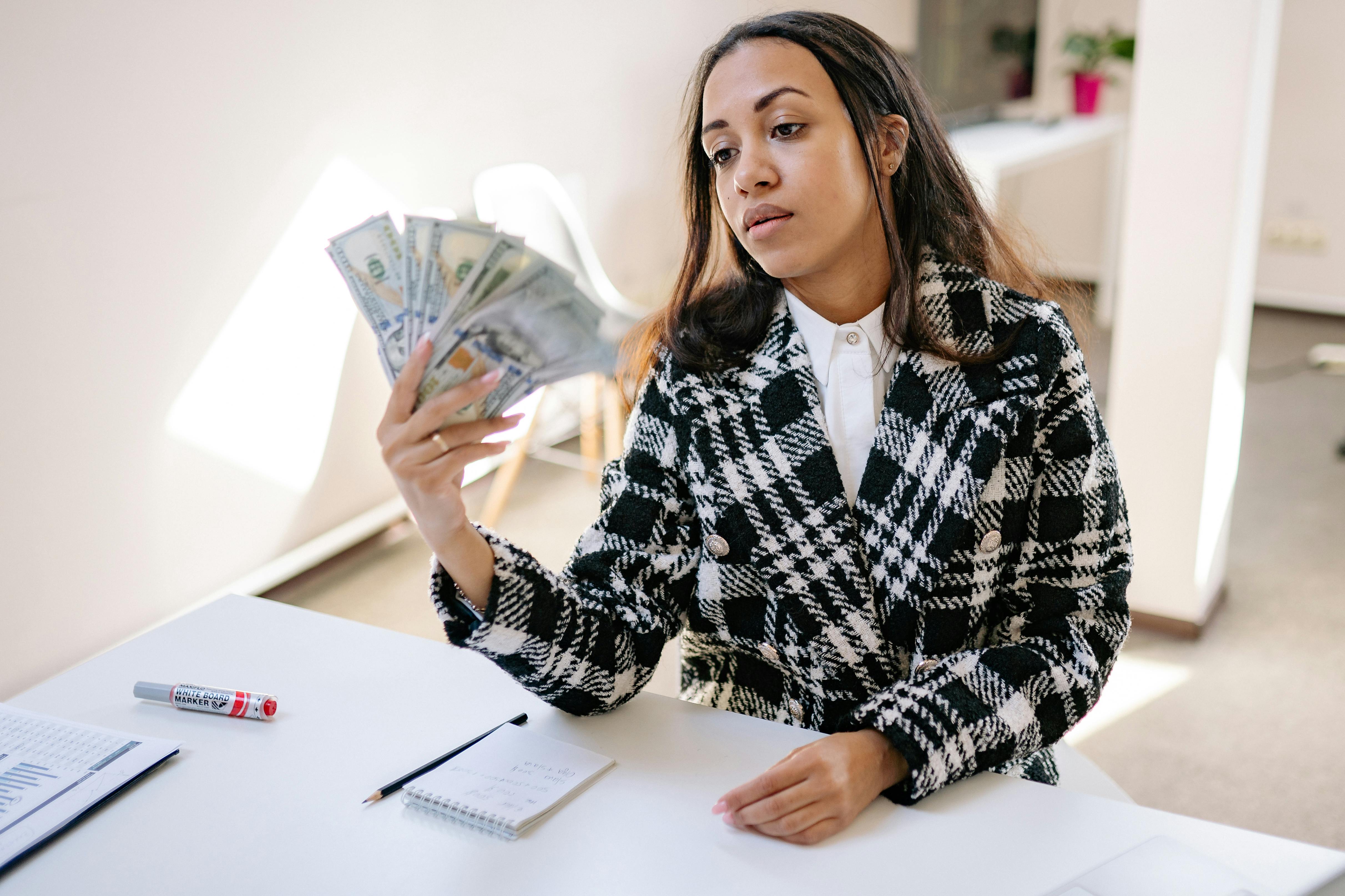 Woman Throws Tantrum When Friend Doesn’t Cover Her Bills, Gets News That Shocks Her
