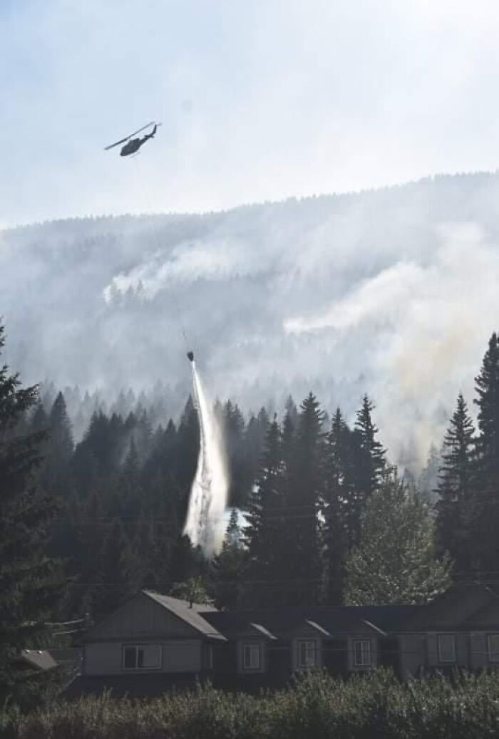 &ldquo;Will Likely Never Happen Again&rdquo;: 77 People Who Witnessed Something Extraordinary And Had The Camera Ready