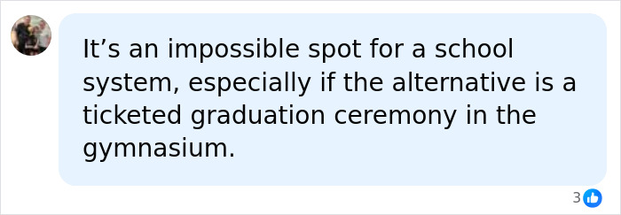 Parents Call Out High School Over Graduation In Pouring Rain, But Netizens Have Little Sympathy