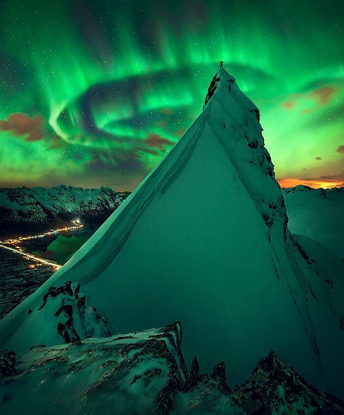 68 Folks Share The Nighttime Photos That Made Them Realize How Small We Truly Are