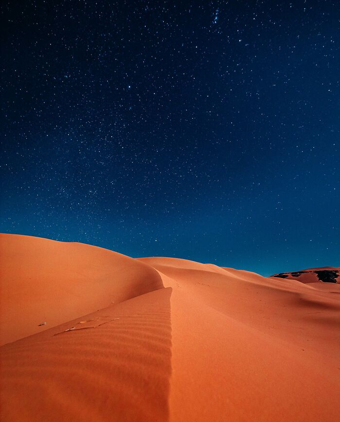 68 Folks Share The Nighttime Photos That Made Them Realize How Small We Truly Are