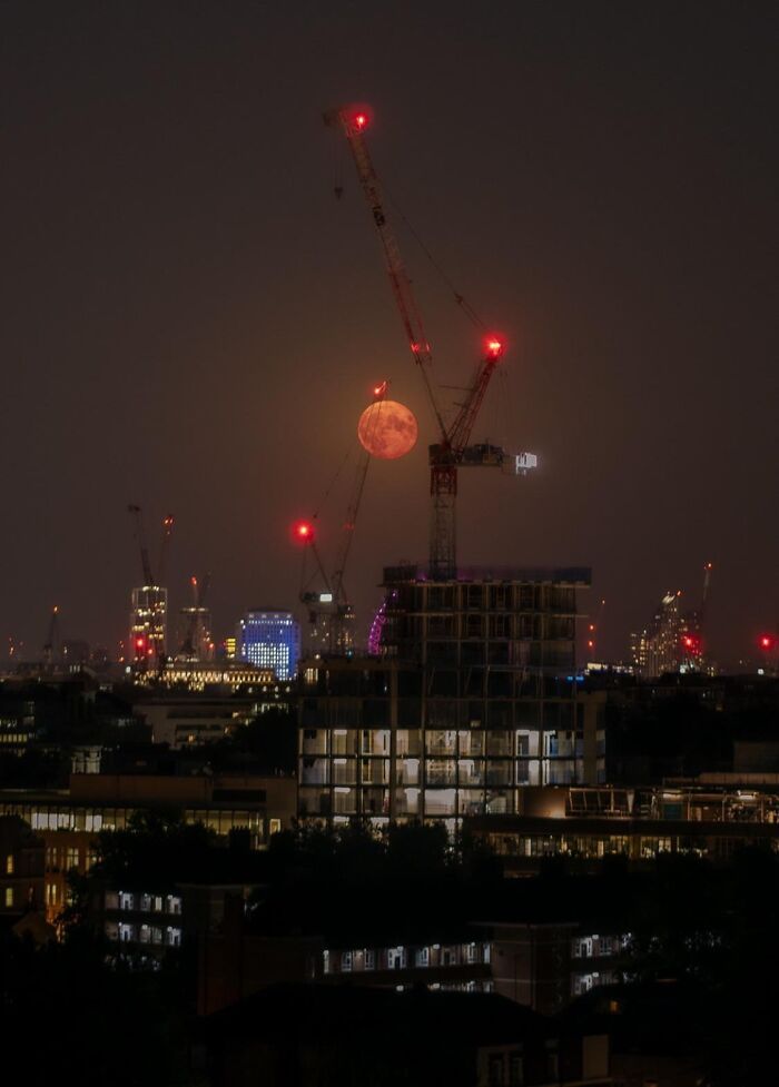 68 Folks Share The Nighttime Photos That Made Them Realize How Small We Truly Are