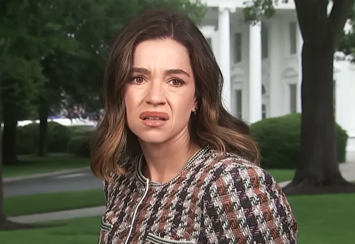 Reporter Breaks Silence After Oblivious Reaction To Violent Incident While Broadcasting Live Triggered Viewers Reporter Breaks Silence After Oblivious Reaction To Violent Incident While Broadcasting Live Triggered Viewers