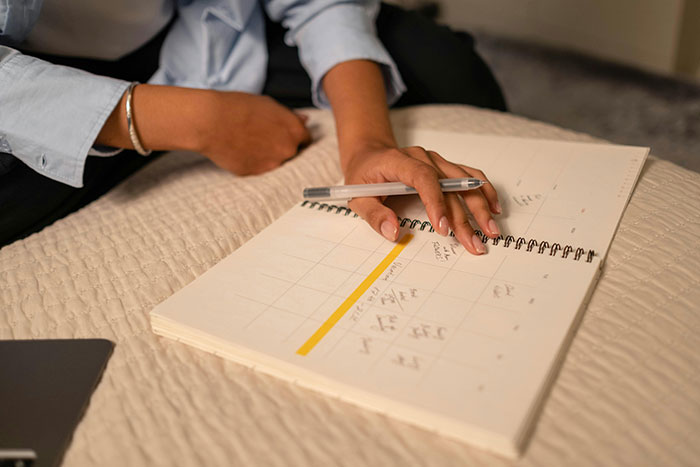 Woman Spends 13 Hours On The Road For Class Reunion, Can’t Believe People’s Audacity When She Gets There