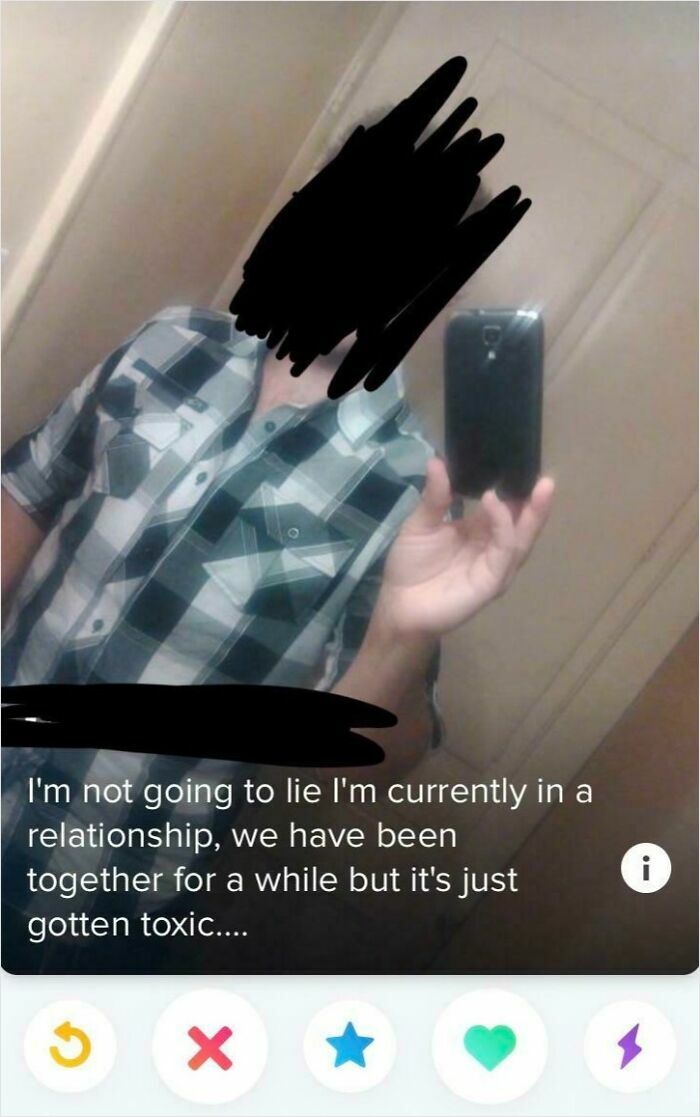 57 Relationship Disasters That Make Us Question If True Love Even Exists