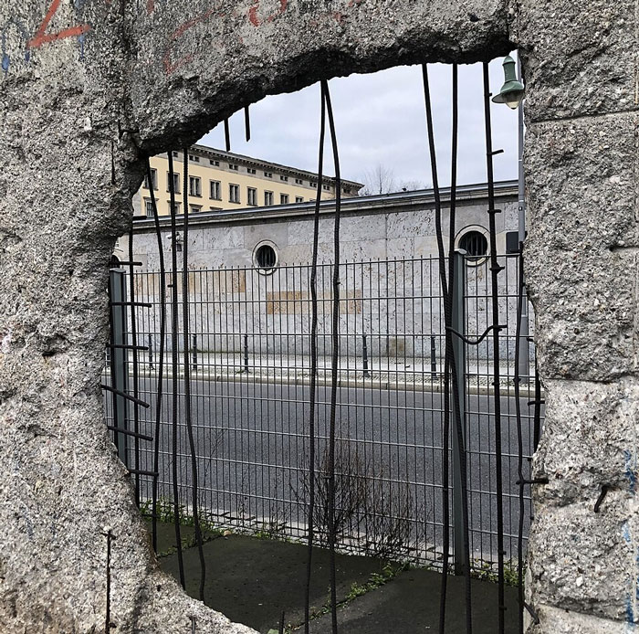 55 Things Americans Found Most Shocking And Interesting While Visiting Europe