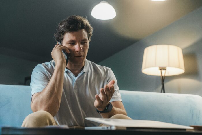 Person Flies Across The Country For An Interview, Finds Out The Job No Longer Exists