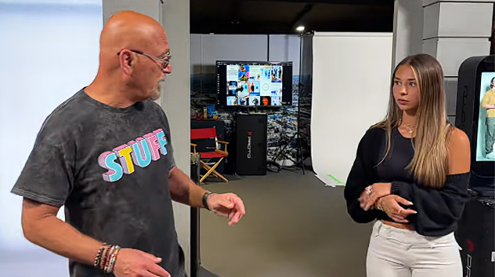 Fans Have A Lot To Say After Howie Mandel Took Extreme Measures When Meeting Adult Star Sophie Rain Fans Have A Lot To Say After Howie Mandel Took Extreme Measures When Meeting Adult Star Sophie Rain