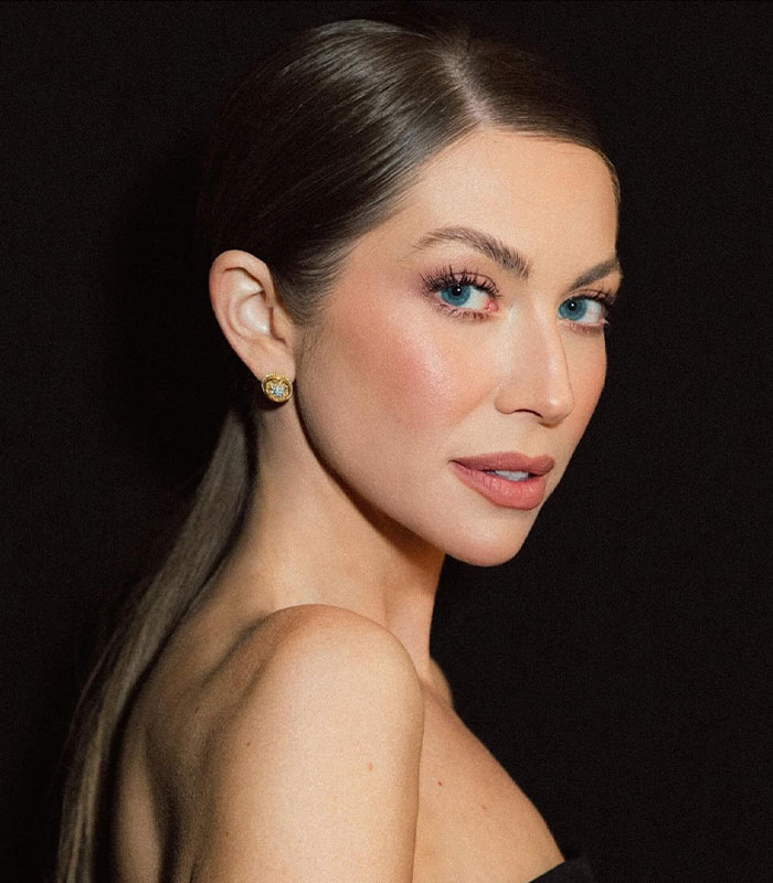 Stassi Schroeder’s Sports Illustrated Runway Walk Goes Viral For All The Wrong Reasons: “Pelvis First!”