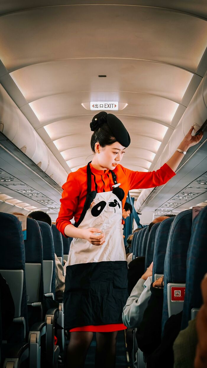 20 Things Plane Passengers Do That They Think Are Safe But They&rsquo;re Not