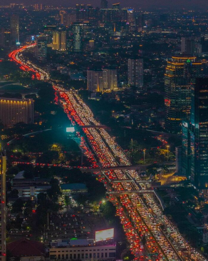 132 Pictures Of &lsquo;Urban Hell&rsquo; That Have No Soul And Are Weirdly Eerie (New Pics)