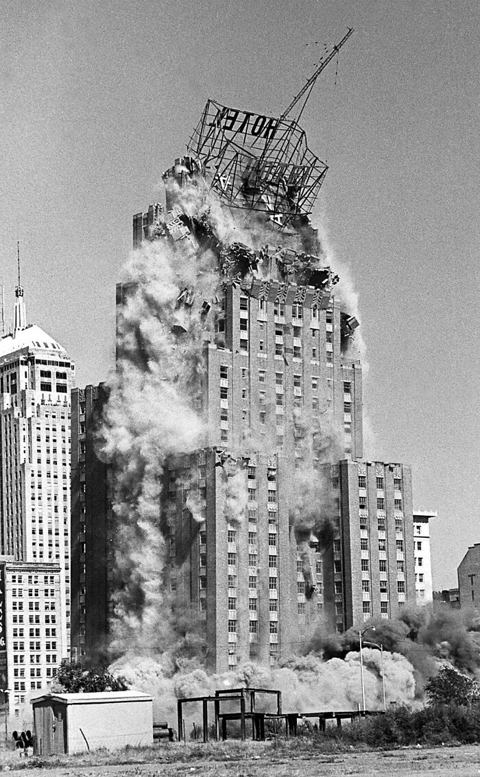 132 Pictures Of &lsquo;Urban Hell&rsquo; That Have No Soul And Are Weirdly Eerie (New Pics)