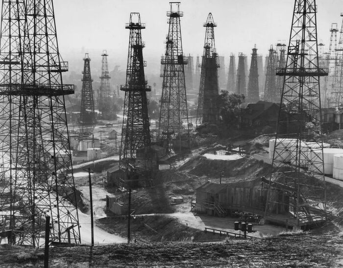 132 Pictures Of &lsquo;Urban Hell&rsquo; That Have No Soul And Are Weirdly Eerie (New Pics)