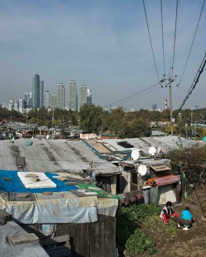 132 Pictures Of &lsquo;Urban Hell&rsquo; That Have No Soul And Are Weirdly Eerie (New Pics)