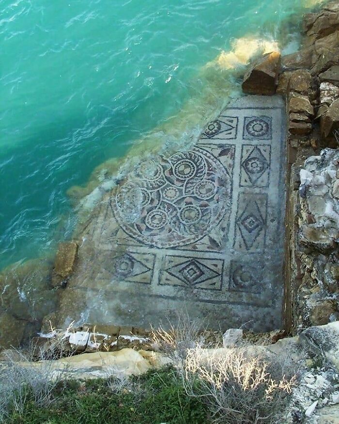 83 Fascinating Historical Treasures That Have Survived Through Time To Teach Us Something Today