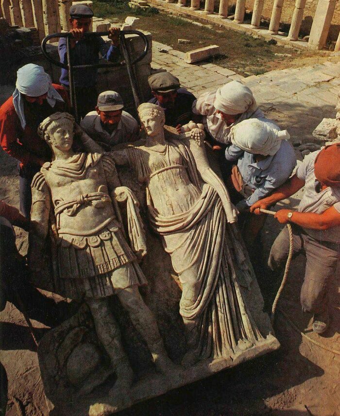 83 Fascinating Historical Treasures That Have Survived Through Time To Teach Us Something Today
