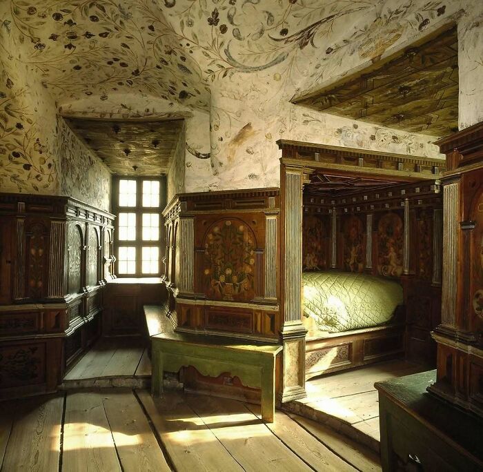 83 Fascinating Historical Treasures That Have Survived Through Time To Teach Us Something Today