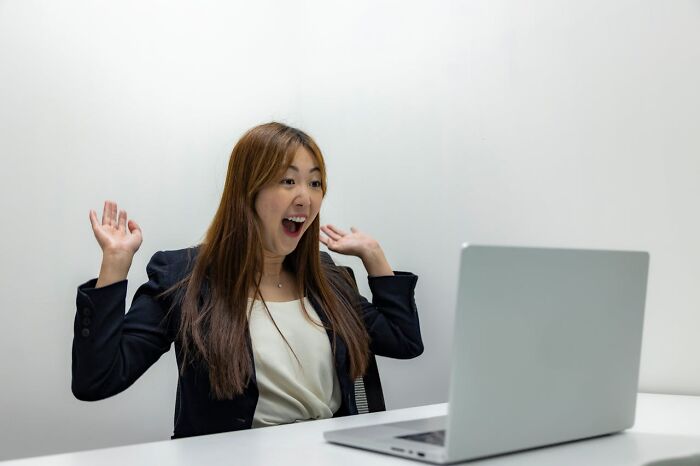 55 Employees Who Learned The Hard Way To Double-Check Before Hitting &lsquo;Reply All&rsquo;