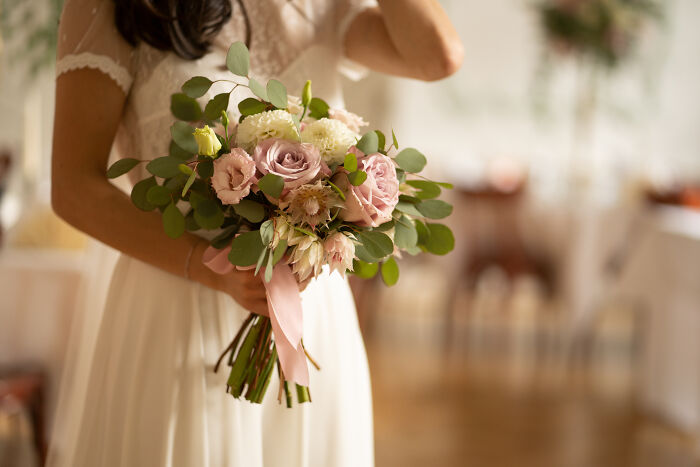 “She Slapped Me”: 57 Brides Who Turned Into Monsters On Their Special Day