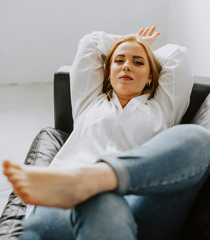 “I Didn’t Realize You Were So Poor”: Woman Gets Massively Offended After What Cousin Says