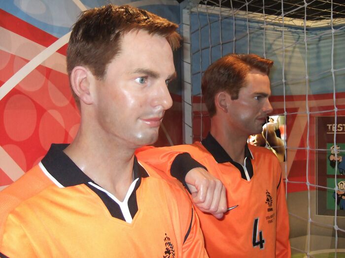 48 Celebrity Wax Figures From Sculptors Who Probably Have Never Seen A Famous Person Ever 48 Celebrity Wax Figures From Sculptors Who Probably Have Never Seen A Famous Person Ever