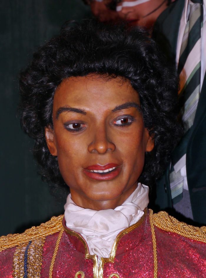 48 Celebrity Wax Figures From Sculptors Who Probably Have Never Seen A Famous Person Ever 48 Celebrity Wax Figures From Sculptors Who Probably Have Never Seen A Famous Person Ever