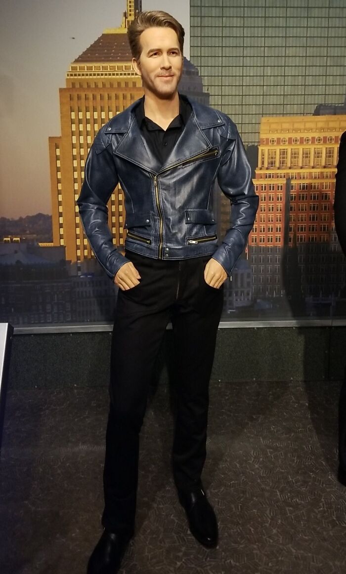 48 Celebrity Wax Figures From Sculptors Who Probably Have Never Seen A Famous Person Ever 48 Celebrity Wax Figures From Sculptors Who Probably Have Never Seen A Famous Person Ever