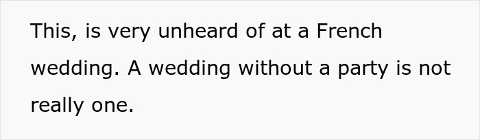 Couple Calls Their Wedding “Unique”, But Guests Say It Feels Like An Unorganized Weekend Getaway Couple Calls Their Wedding “Unique”, But Guests Say It Feels Like An Unorganized Weekend Getaway